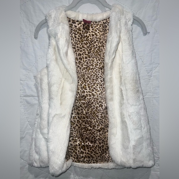 Forever Orchid Girls Ivory Faux Fur Vest M10/12 - Picture 4 of 6